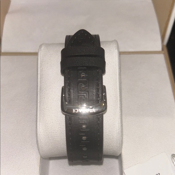 Versace Men's Watch in Black and Gold - Picture 7 of 9